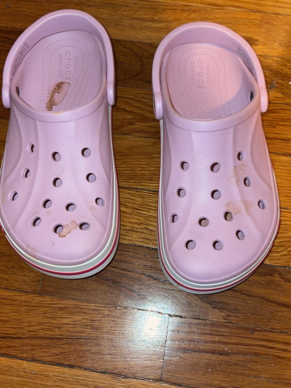 CROCS women’s size 8 Pink / purple